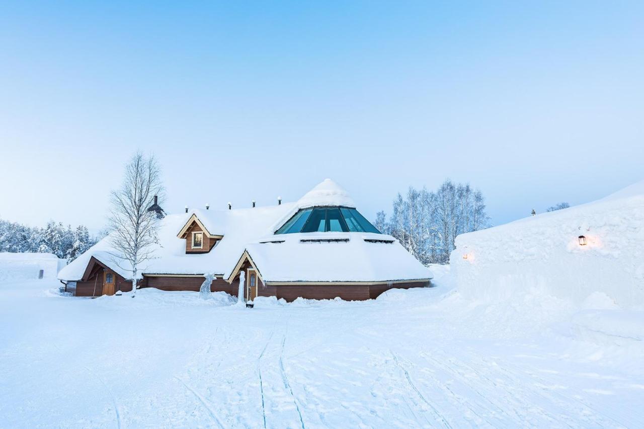 Arctic Snowhotel & Glass Igloos Sinetta