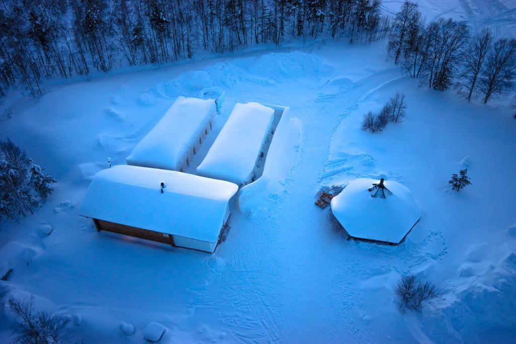 Arctic Snowhotel & Glass Igloos Sinetta