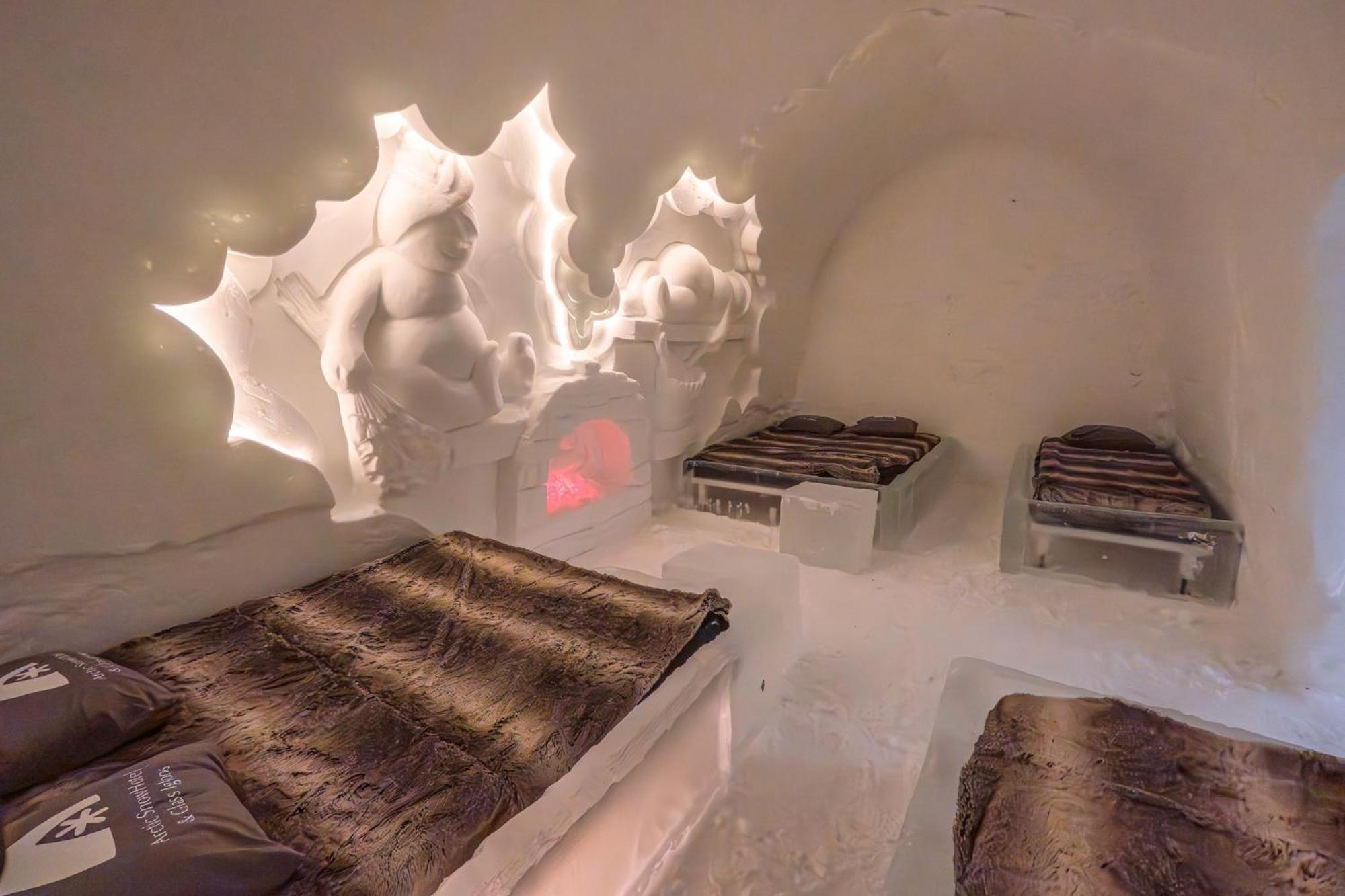 Arctic Snowhotel & Glass Igloos 3* Sinetta