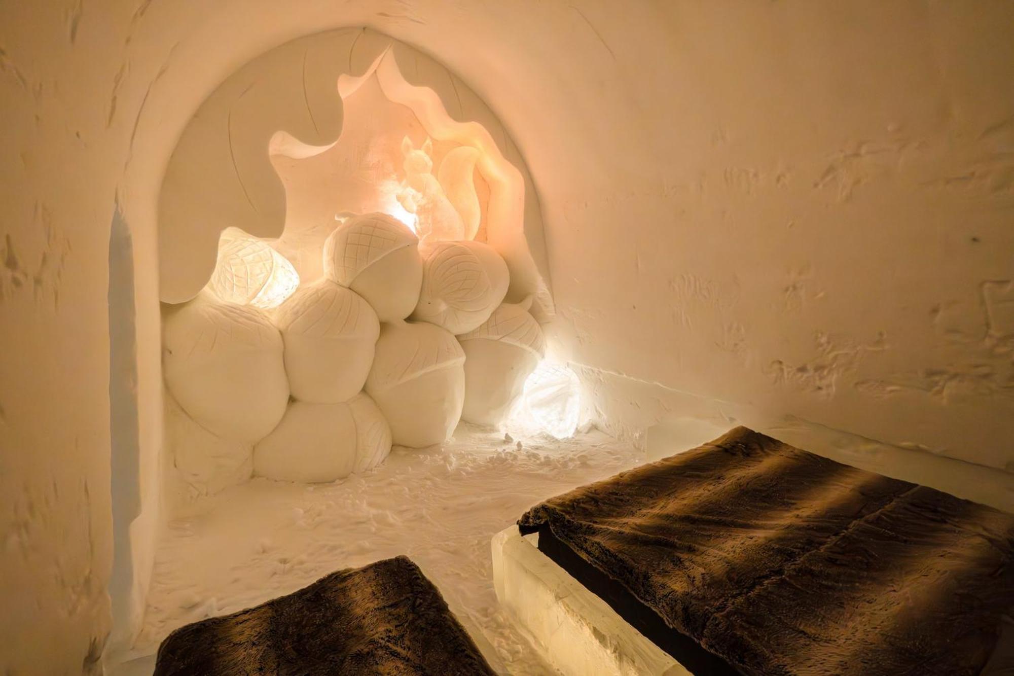 Hotel Arctic Snowhotel & Glass Igloos