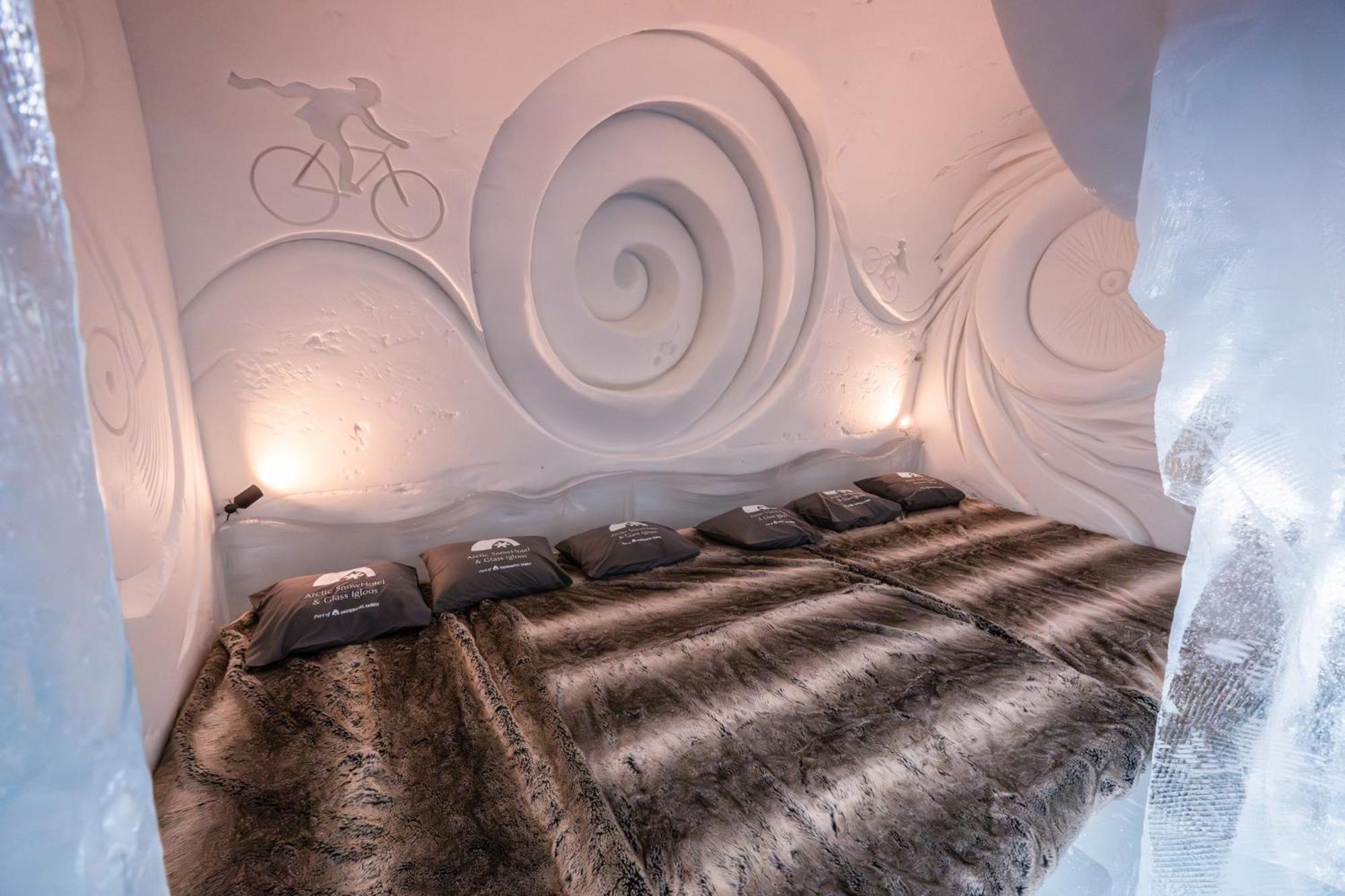 Arctic Snowhotel & Glass Igloos 3* Sinetta